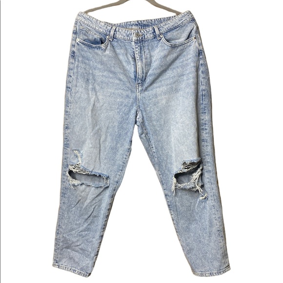 H&M &Denim Loose Mom Jeans distressed - Picture 1 of 2
